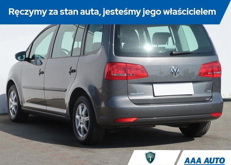 Volkswagen Touran cena 39000 przebieg: 156015, rok produkcji 2013 z Maszewo małe 121